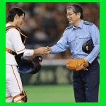 警視総監が始球式(高橋清孝)の動画の反応。高校野球の決勝戦の組み合わせ(日程・時間)